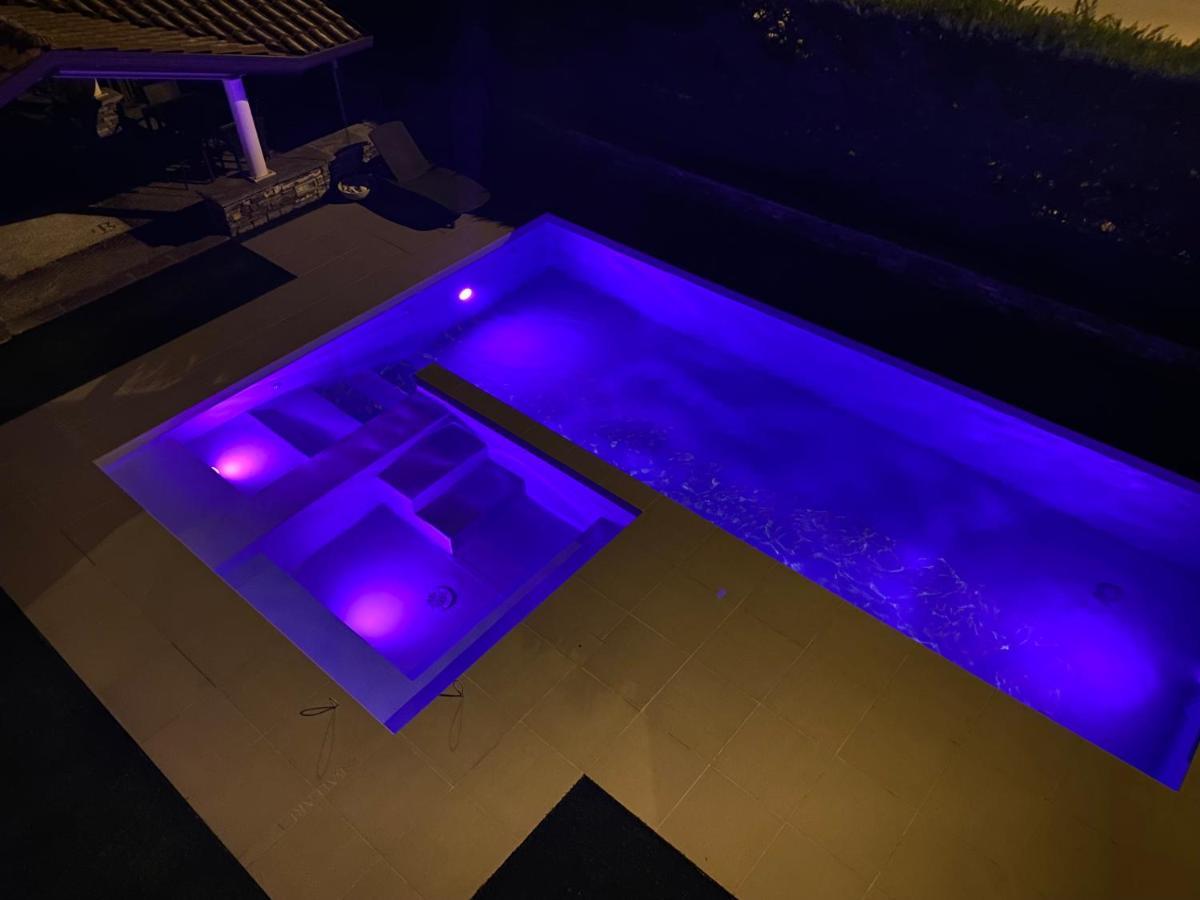 B&B Arcobaleno Longone al Segrino 외부 사진
