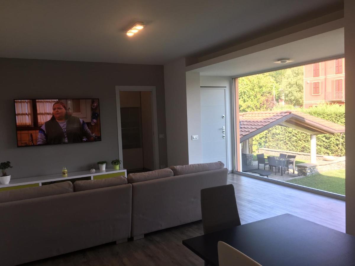 B&B Arcobaleno Longone al Segrino 외부 사진