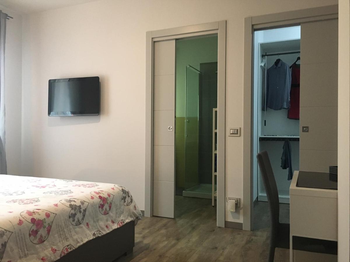 B&B Arcobaleno Longone al Segrino 외부 사진
